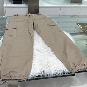 Zara Tan Cargo Pants Relaxed Fit